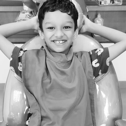 painless chindrens dentist in gandhinagar