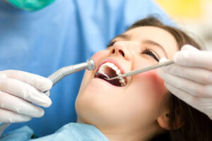 Tooth Life Cycle: With and Without a Dentist