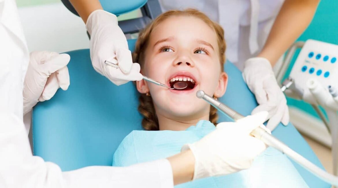 Finding a Good Pediatric Dentist Near Gift City: What Parents Should Look For