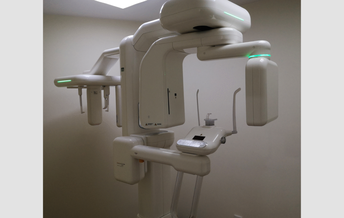 Why 2D X-rays Aren’t Enough for Dental Implants: The Critical Role of 3D Imaging