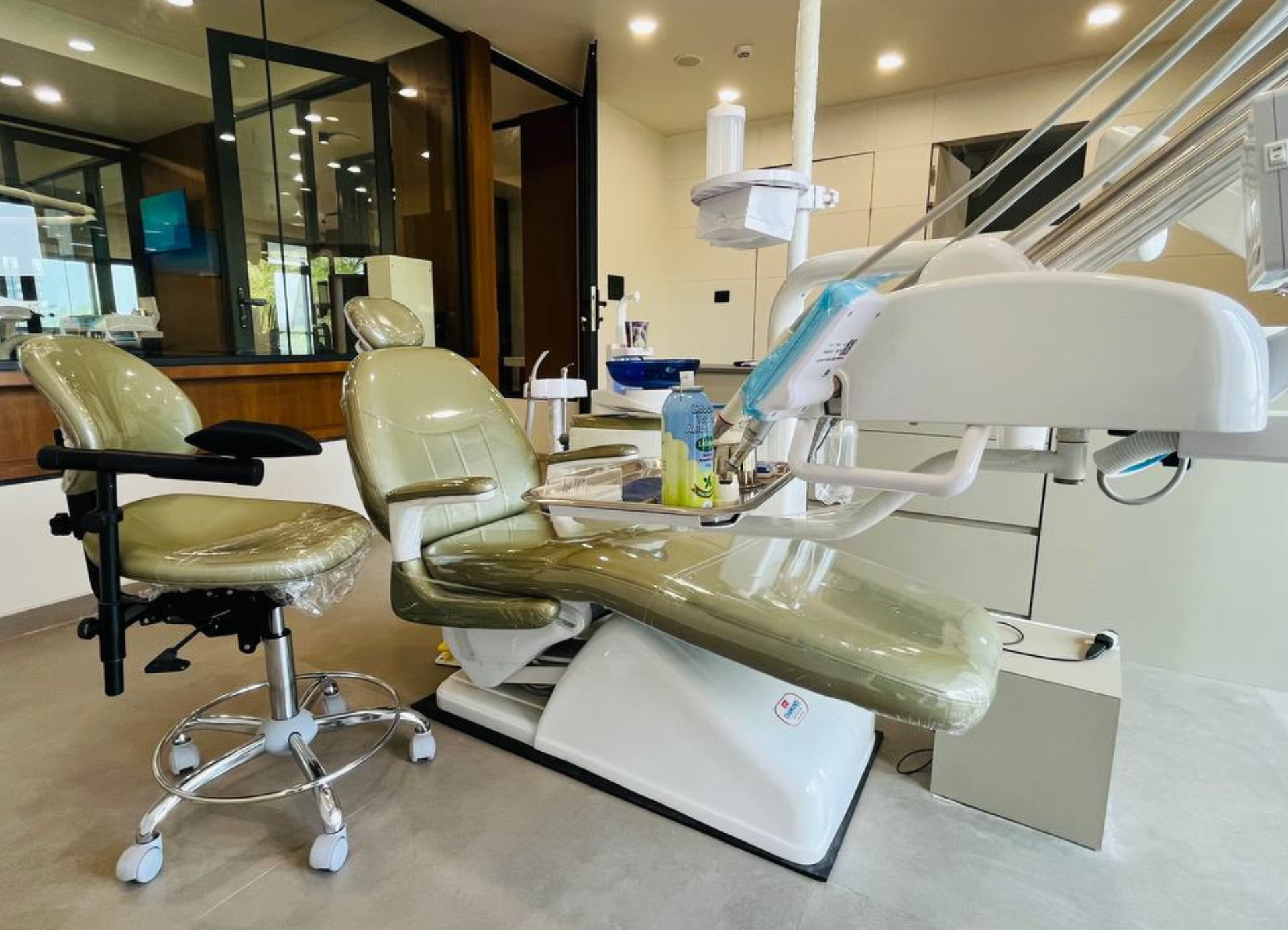 OT-Style Separate Dental Chair Units