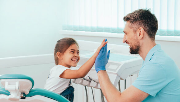 When Should My Child First See a Dentist? A Complete Parent’s Guide